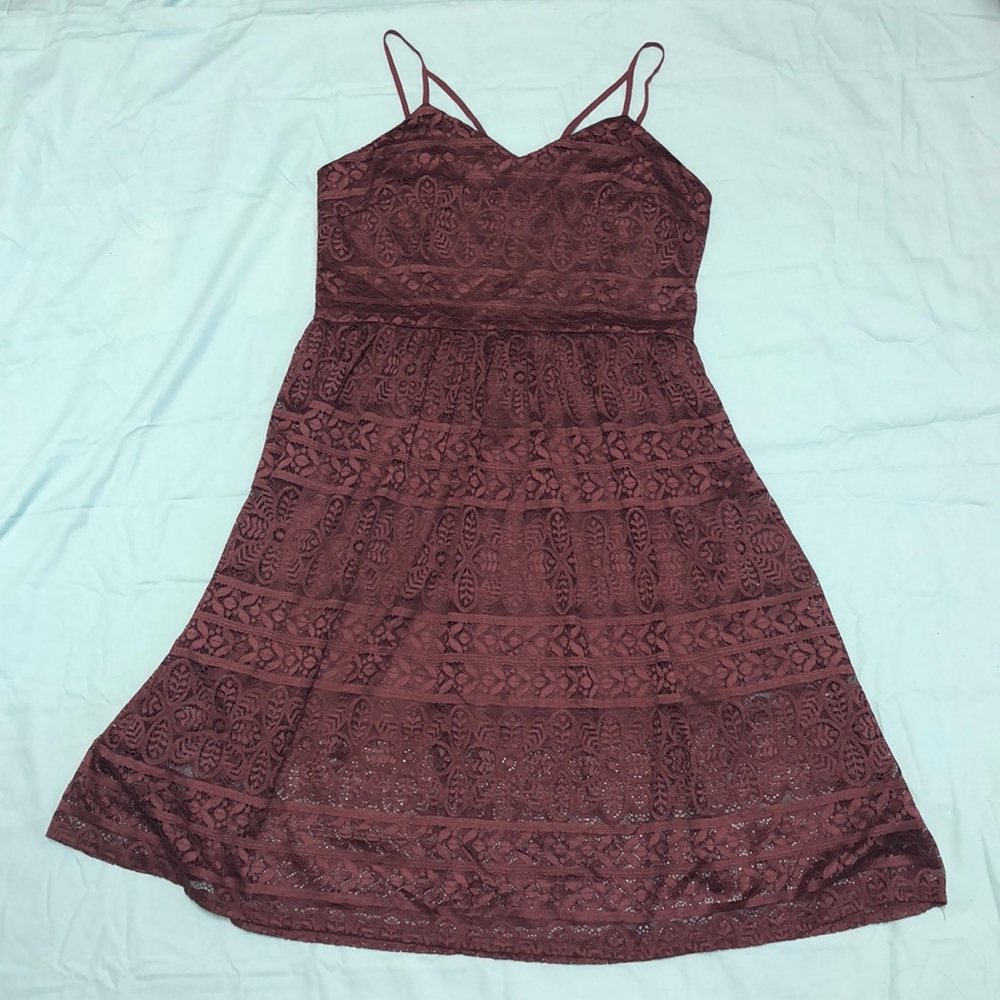 Sweetheart Neckline Lace Dress